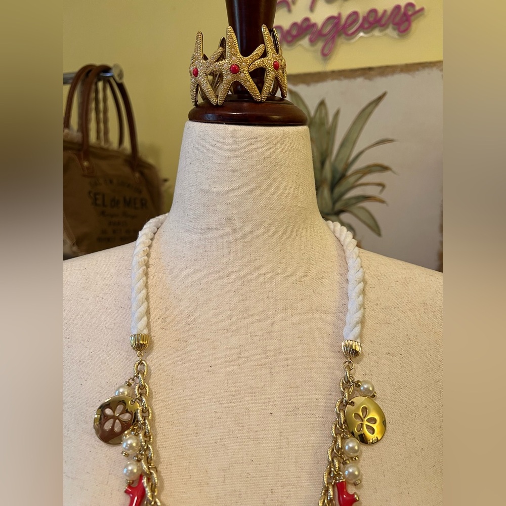 Lilly Pulitzer Gold and Coral Starfish Seashell Necklace and Bracelet Set NWOT - Picture 4 of 16